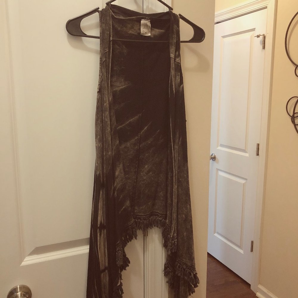Vintage washed sleeveless black Shaw
